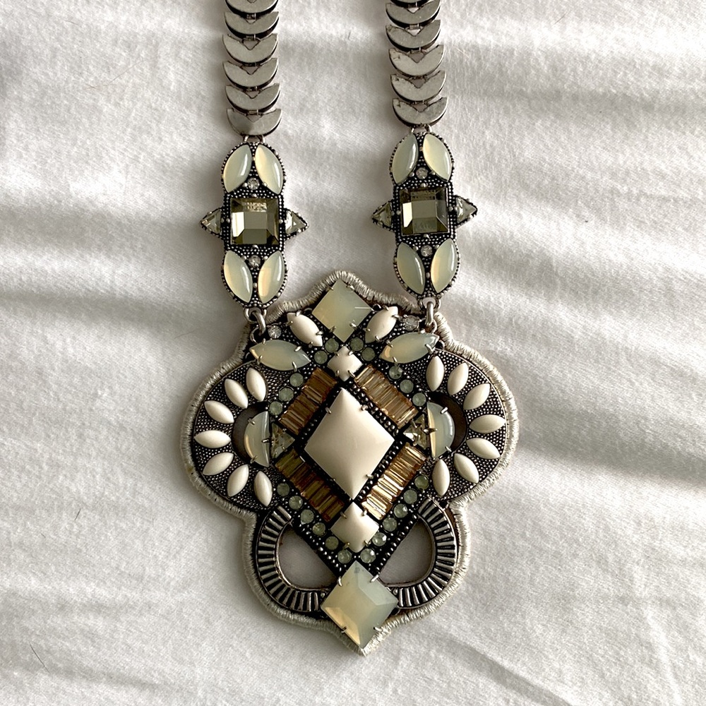 Stella & Dot Statement necklace